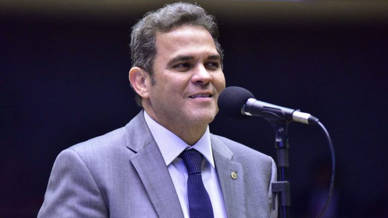 deputado José Priante