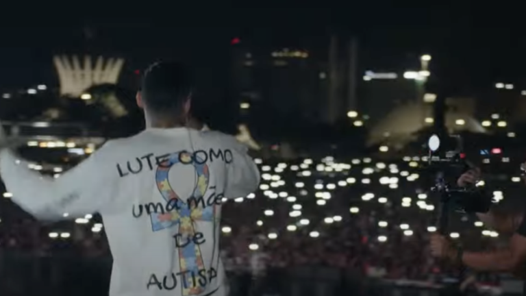 O rapper Hungria durante o show de Alok na Esplanada dos Ministérios, em Brasília