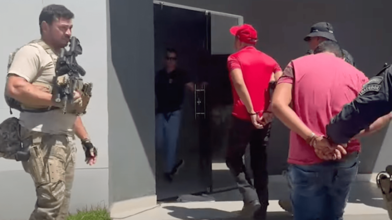 Fugitivos de Mossoró em sede da PF