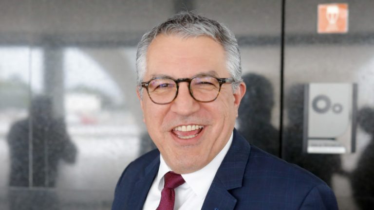 Я пришел агрегировать, а не атаковать, - говорит Падилья о напряженности с Лирой