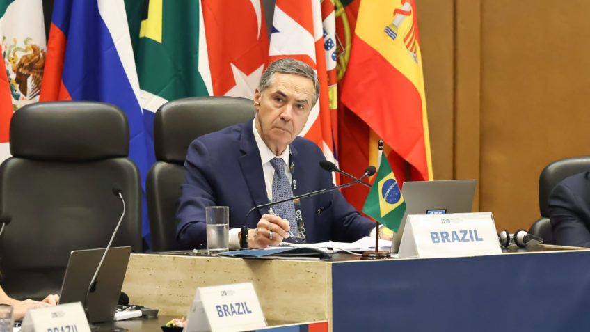 Между охраной окружающей среды и агробизнесом нет противоречия, говорит Баррозу