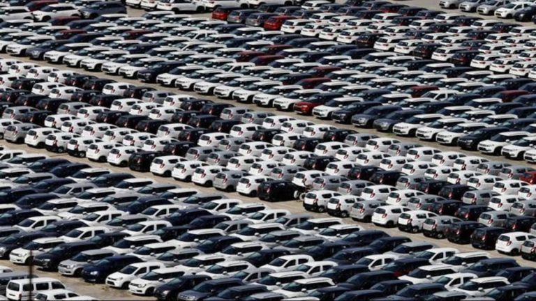Sales of passenger vehicles also witness an overall rise of 1.3 percent, according to latest SIAM data.