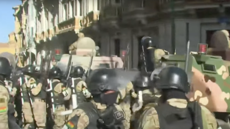 Комитеты Сената и Палаты представителей отвергли попытку государственного переворота в Боливии