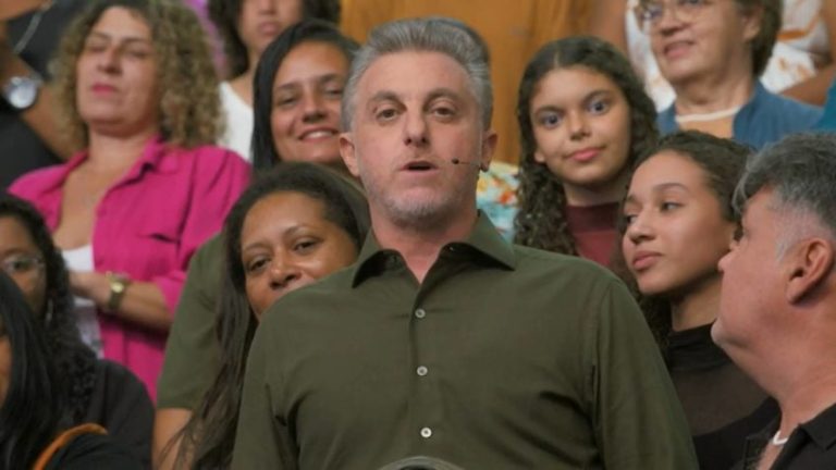 O apresentador Luciano Huck