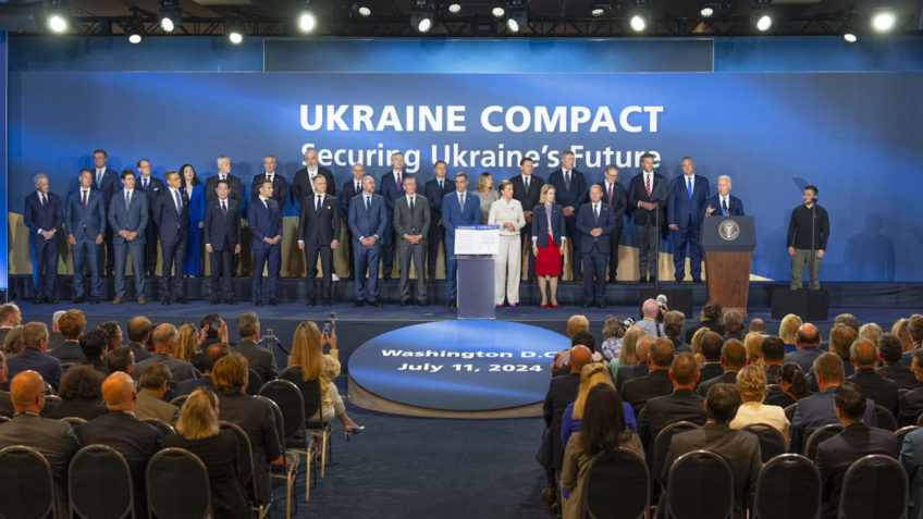 Европейские лидеры защищают Байдена после оплошности на саммите НАТО