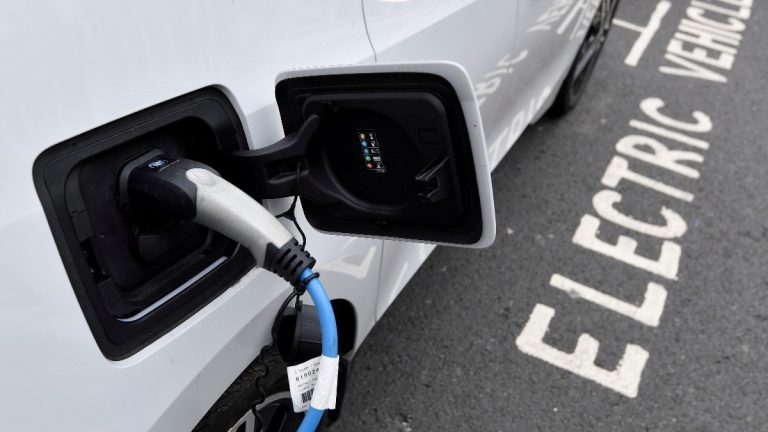 The Uttar Pradesh government last week announced a 100% tax waiver on hybrid vehicles similar to that of EVs.