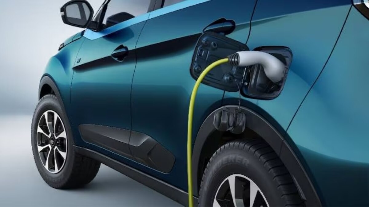 Nitin Gadkari hints on end for subsidies for electric vehicles