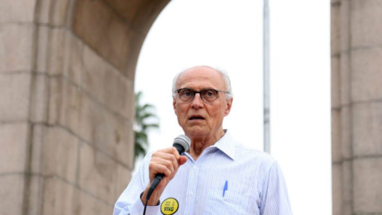 Eduardo Suplicy é diagnosticado com Covid