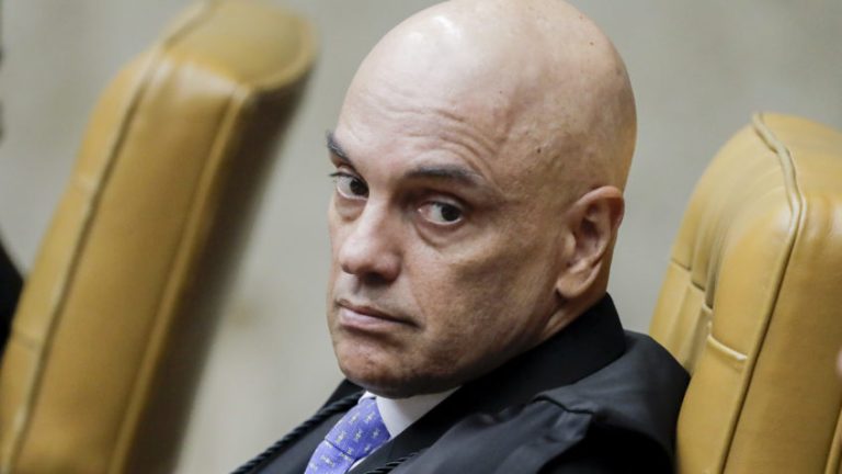 Агент PF говорит, что у них были "Moraes в цели для стрельбы"
