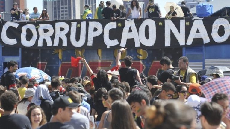 Ato contra corrupção no Rio
