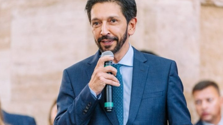 A controvérsia teve início depois da Associação dos Moto-fretistas do Brasil mover uma Ação Direta de Inconstitucionalidade contra a decisão da gestão de do prefeito Ricardo Nunes