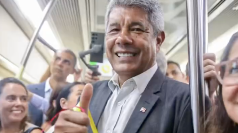 Jerônimo Rodrigues inaugura transporte elétrico em Salvador