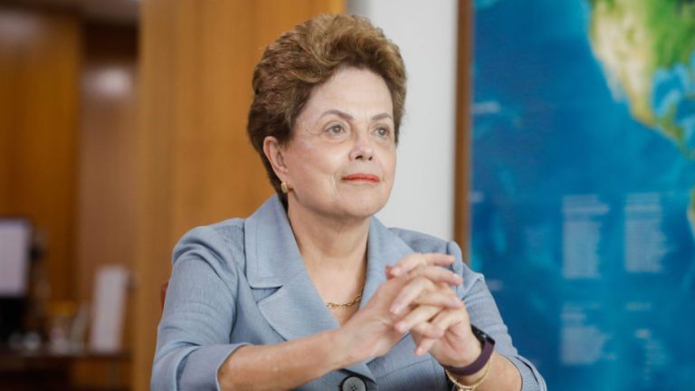 Dilma участвует на форуме по развитию Китая 2025