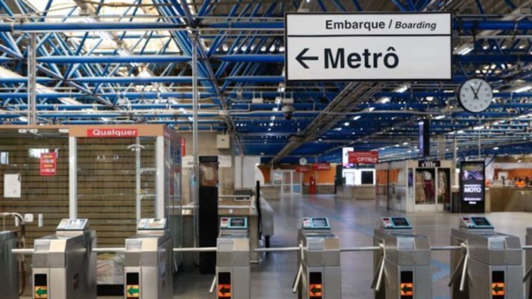 Estação de metrô em São Paulo