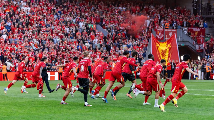 O clube agora tem 20 títulos do Inglês. Empatou com o Manchester United e ganhará 56,4 milhões de euros pela conquista