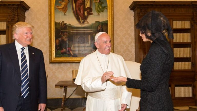 Papa Francisco, Trump e Melania