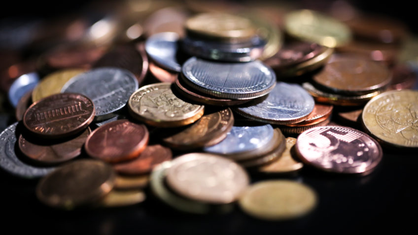 Crescimento nas compras em shoppings foi de 58% no Natal de 2021 comparado a 2020