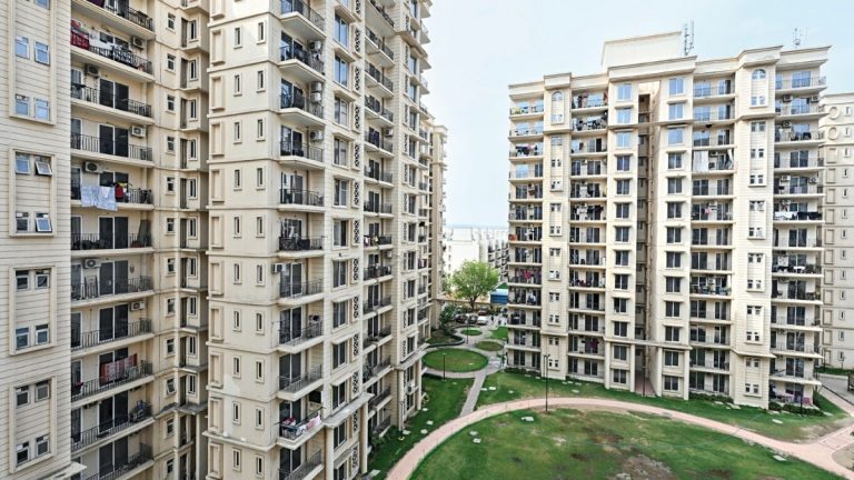 Water flow in Pakistan's Indus basin falls 15%