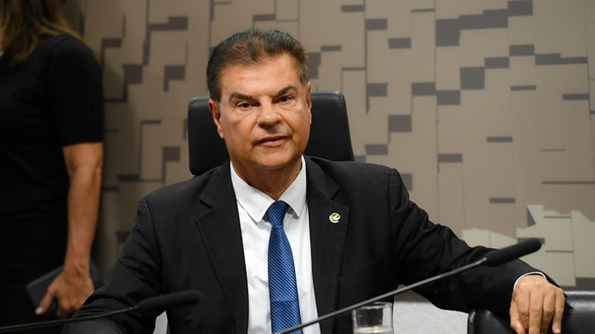 Presidente da Representação Brasileira no Parlasul, o senador Nelsinho Trad conduziu o debate