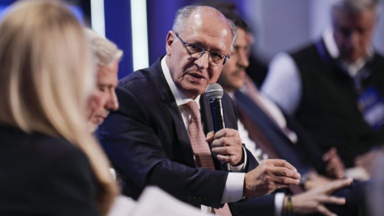 Вы можете сократить расходы и увеличить рецепты, говорит Alckmin