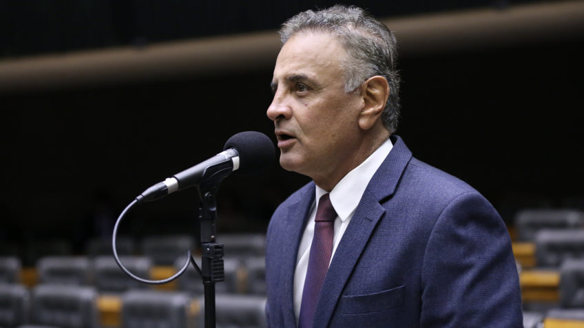 Aécio Neves, 65, foi presidente da Câmara dos Deputados em 2001