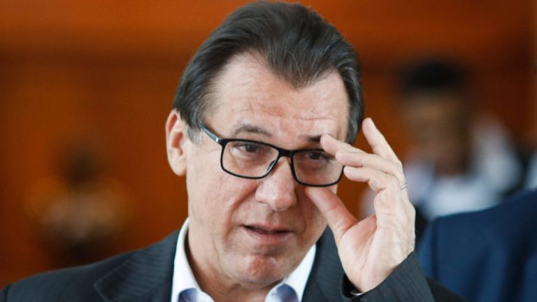 O ministro Luiz Marinho (Trabalho)