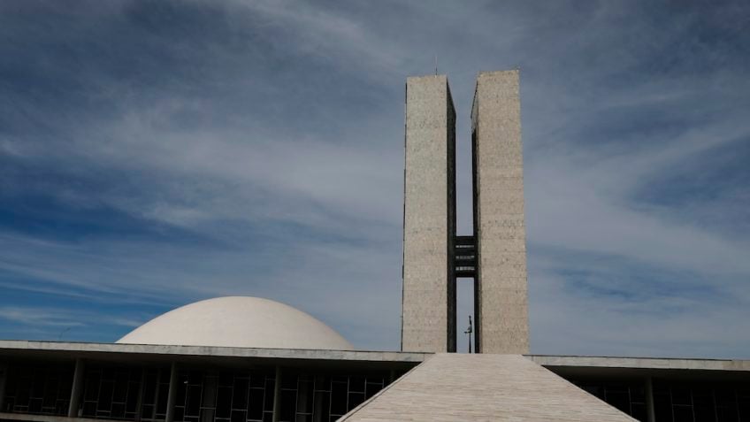 Aprovado no Senado, PLP 125/2022 agora tramita na Câmara. Ao criar um regime especial de fiscalização e punição, a proposta protege as empresas honestas