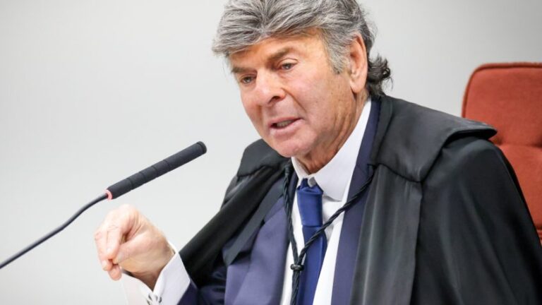 Фукс требует пересмотра и приостановки вынесения решения по апелляции Моро в STF