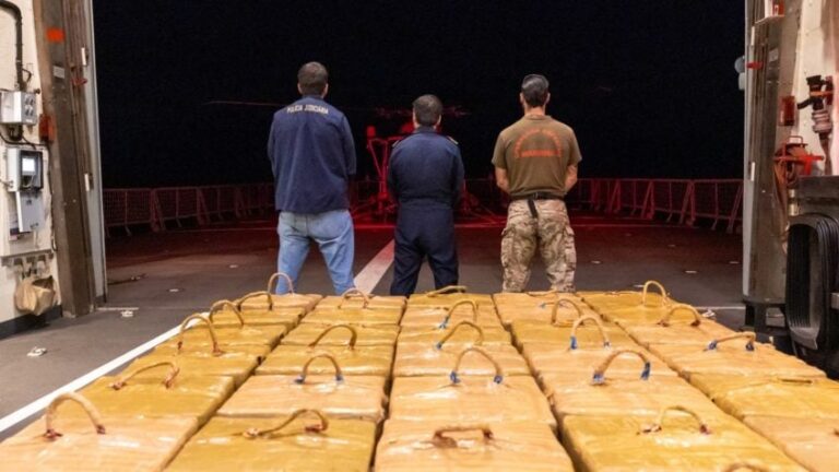 Polícia Judiciária de Portugal intercepta 7 toneladas de cocaína de 2 barcos vindos da América do Sul com brasileiros