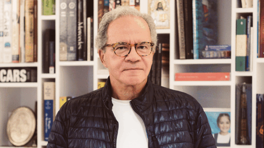 Tanure foi abordado quando se preparava para embarcar em um voo para Curitiba, no Paraná, e teve o celular apreendido