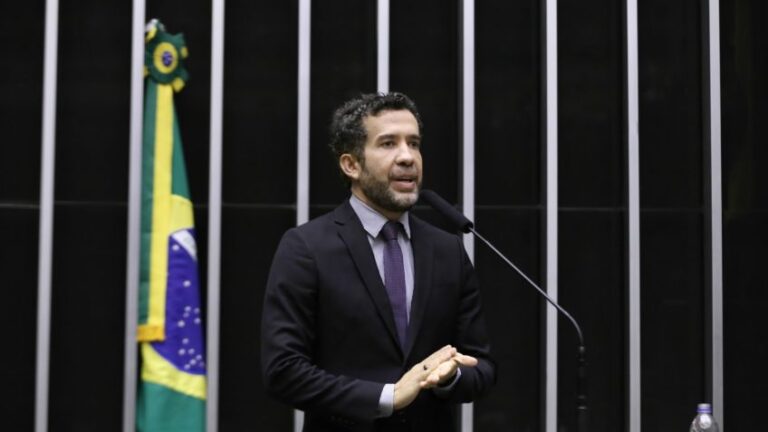 André Janones (AVANTE-MG)