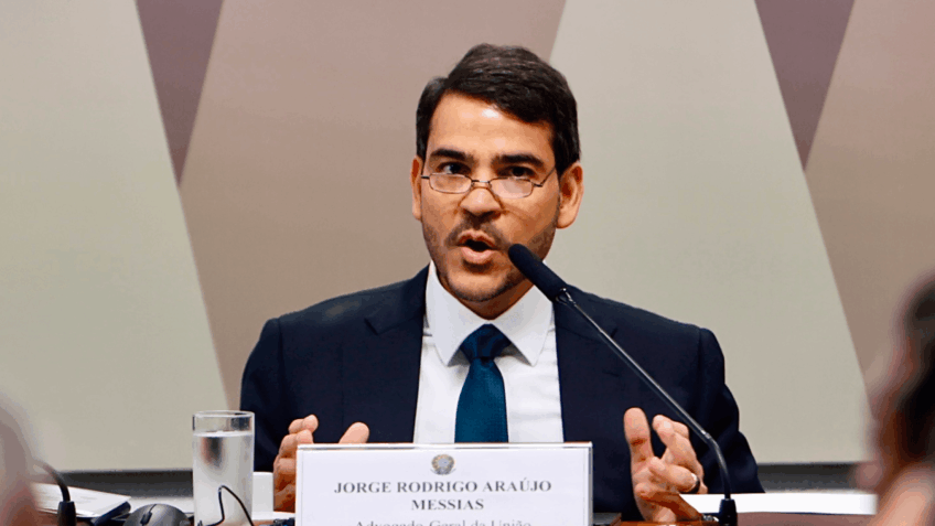 Jorge Messias fala em sabatina CCJ Senado