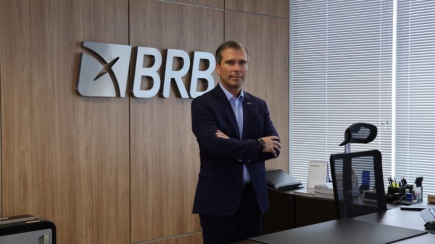 Na imagem, o ex-presidente do BRB, Paulo Henrique Costa