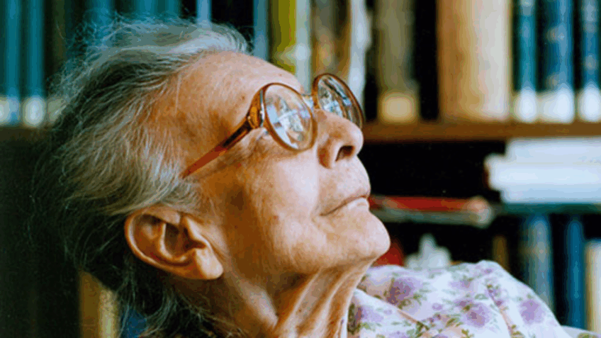 Сенат наградил медицинских работников наградой Низе да Силвейра