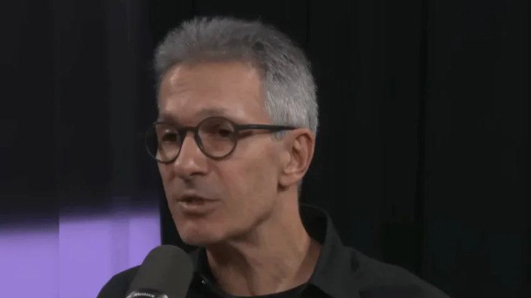 Em entrevista ao UOL, Romeu Zema cita diferenças com Jair Bolsonaro e defende perfil fora da política tradicional
