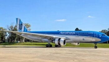 Aerolíneas отменяет рейсы в Майами всего за несколько недель до чемпионата мира по футболу