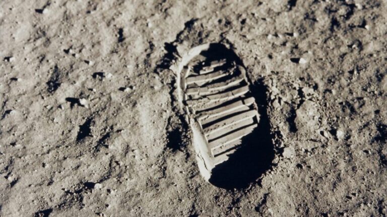 Novo método traça rota mais eficiente entre Terra e Lua