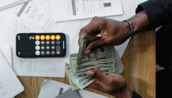 От сверхурочной работы до отпуска в ПФ: Как новый Трудовой кодекс может изменить вашу зарплату и жизнь
