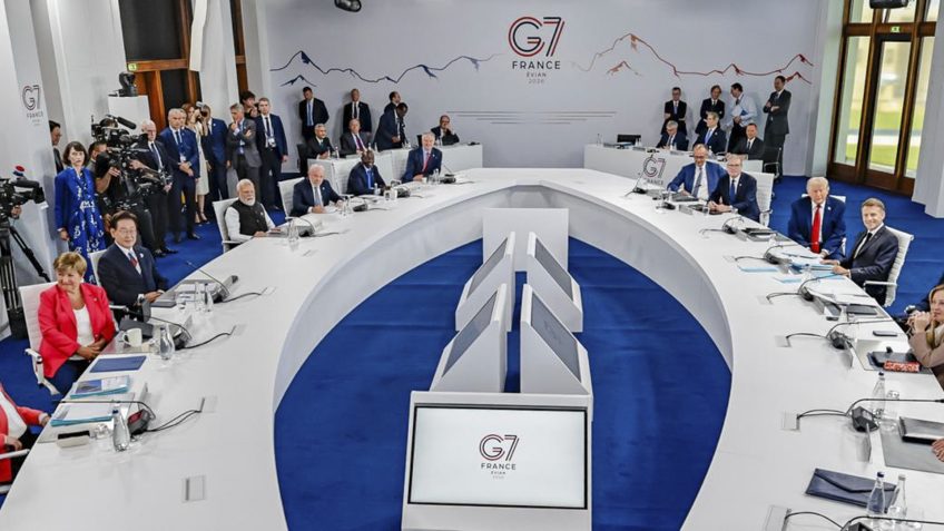 O presidente Lula durante reunião ampliada do G7 sobre crescimento econômico equilibrado, em Évian-les-Bains (França), na manhã desta 4ª feira (17.jun.2026)