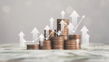 NPS, аннуитеты и взаимные фонды: как инвесторам следует строить стратегию пенсионного дохода?