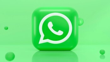 Вскоре WhatsApp может позволить вам персонализировать чаты на iPhone с помощью анимированных обоев и новых тем чата.
