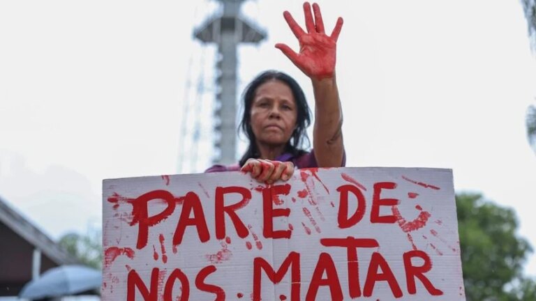 Na imagem, protesto contra o feminicídio