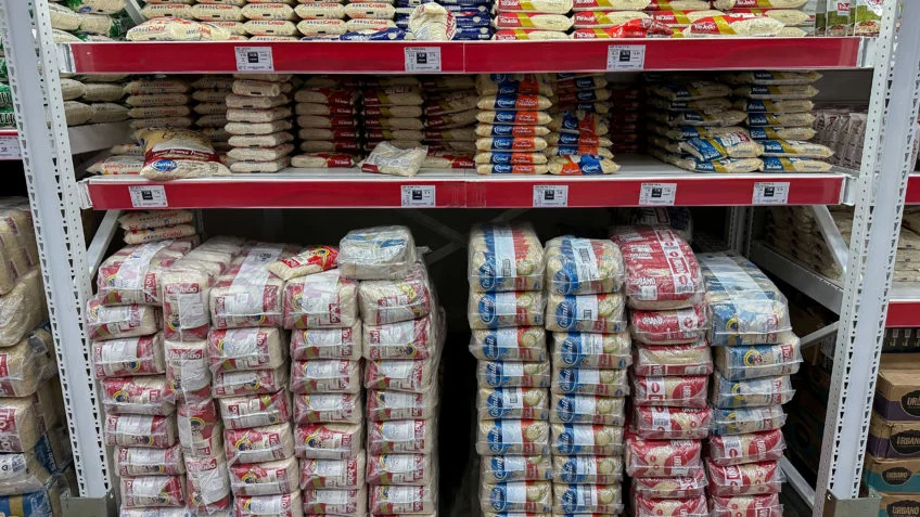 Arroz foi principal responsável pela alta da cesta básica