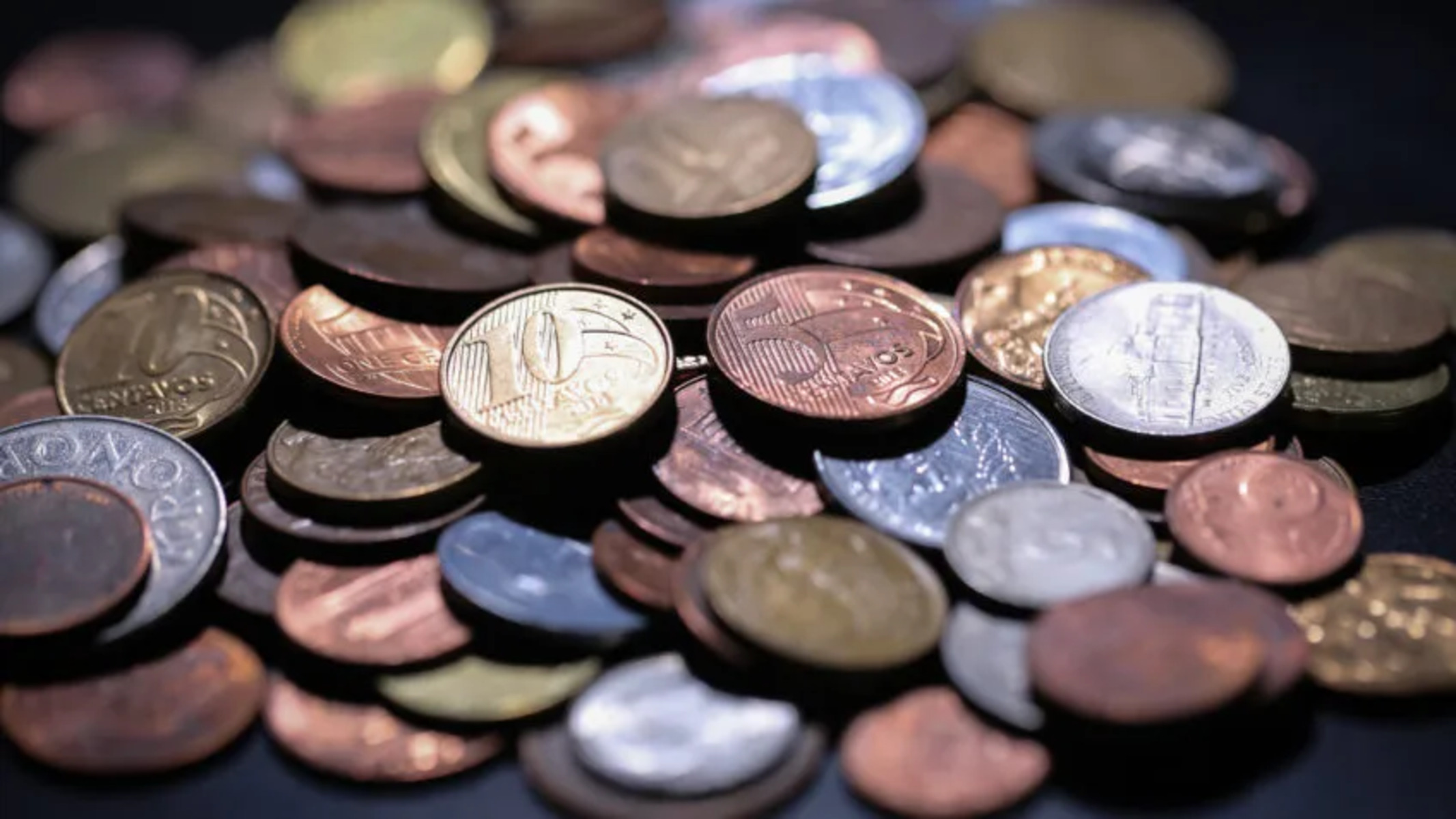 Инвестиции растут с 8,1% до падения на 0,2% за 1 год.